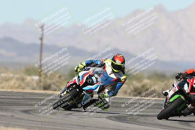 media/Jan-15-2026-Racers Edge (Thu) [[dfebeb70ab]]/2-A Group/Session 3 (Turn 16)/